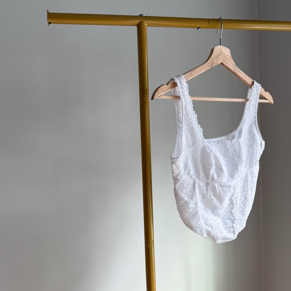 NWOT Victoria’s Secret Corset Style White Lace Tank Top - Picture 1 of 4